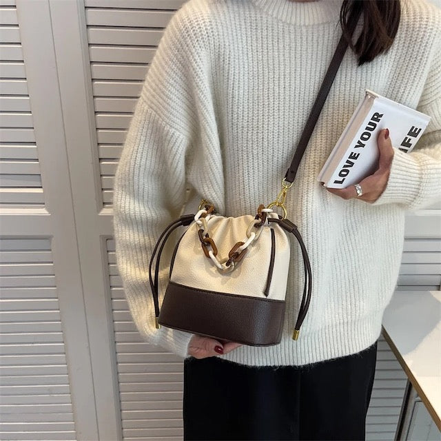 Delulu Bucket Bag