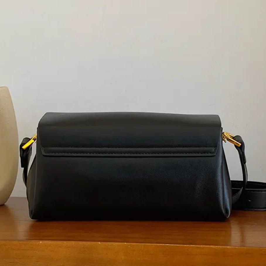 Minimalist Triple Compartment Bags